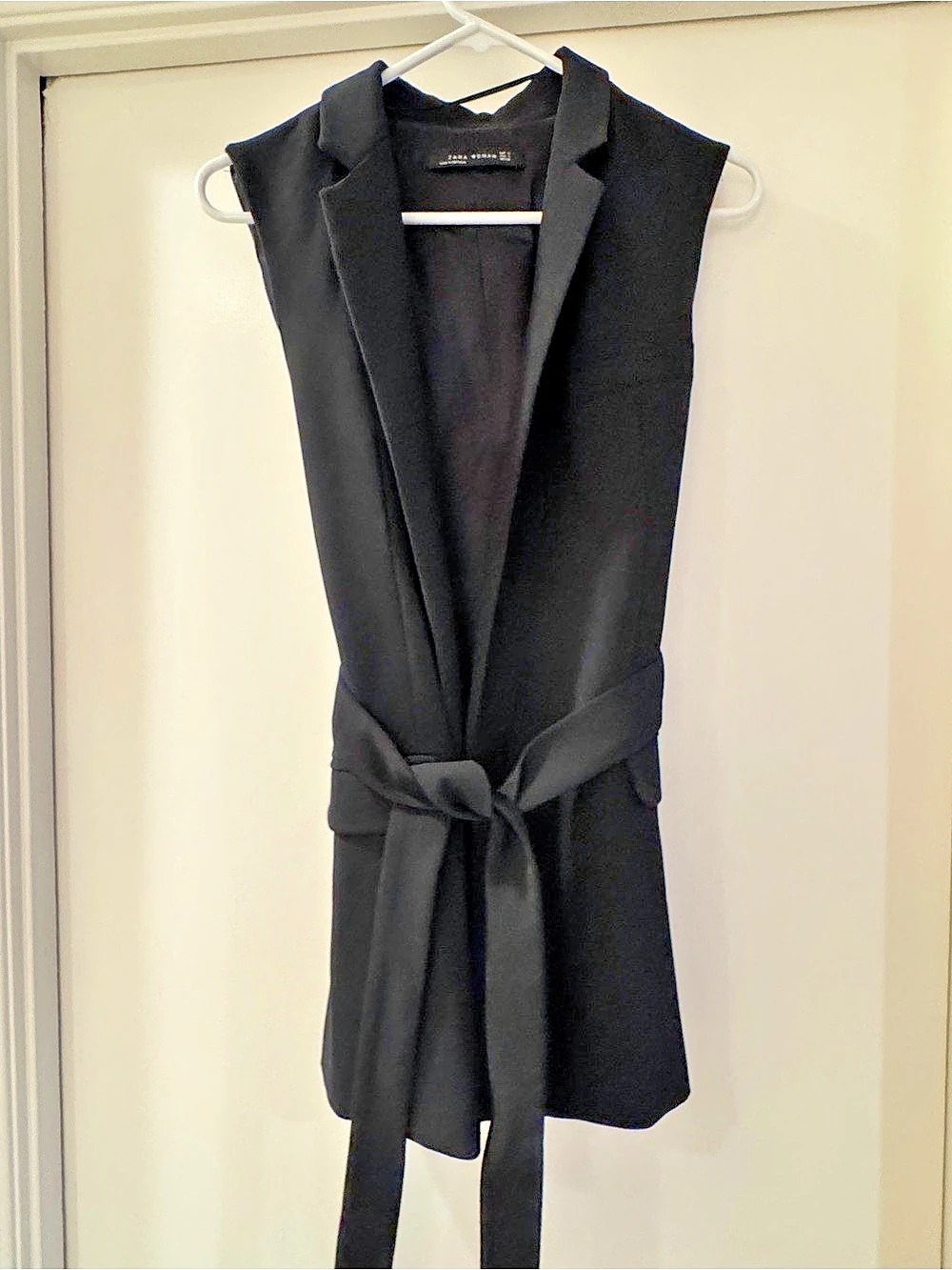 Zara Black Belted Vest Size Medium Like New